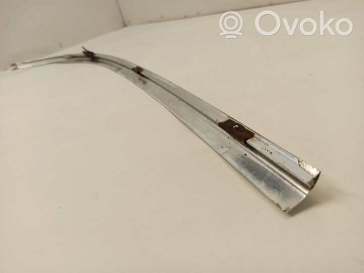 Mercedes-Benz 250 280 C CE W114 Windshield trim 