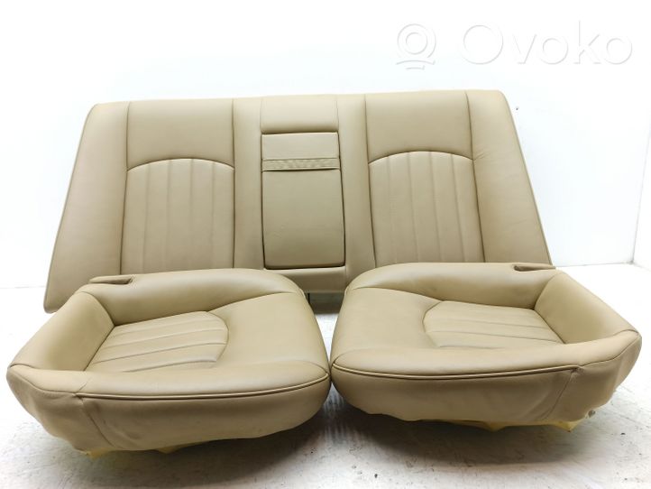 Mercedes-Benz CLS C219 Rear seat 