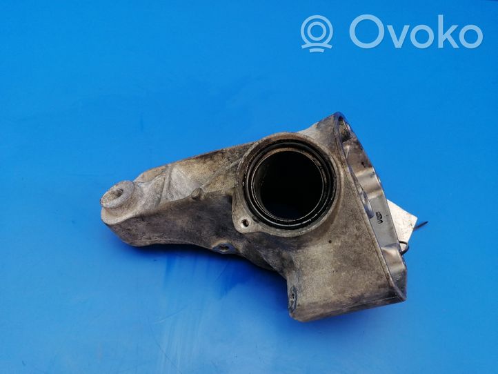 Mercedes-Benz C W204 Engine mounting bracket A6462230604