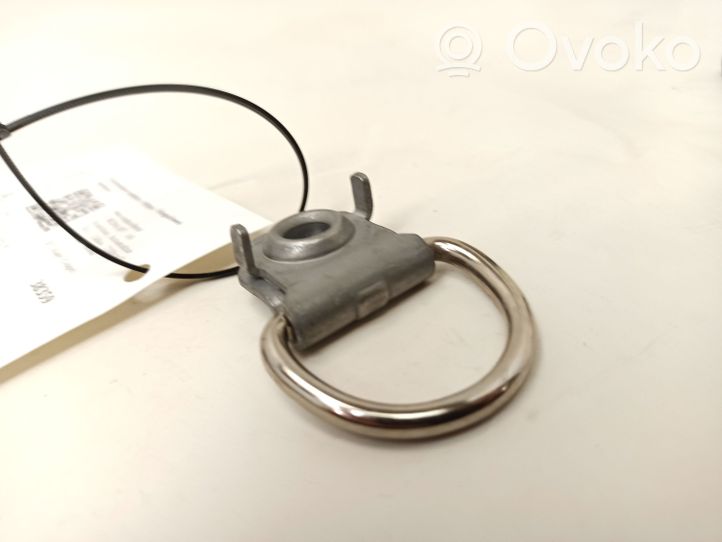 Mercedes-Benz C W204 Tie down hook / loop 