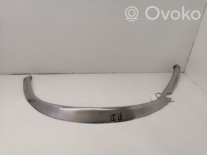 Mercedes-Benz S W116 Rivestimento passaruota anteriore 