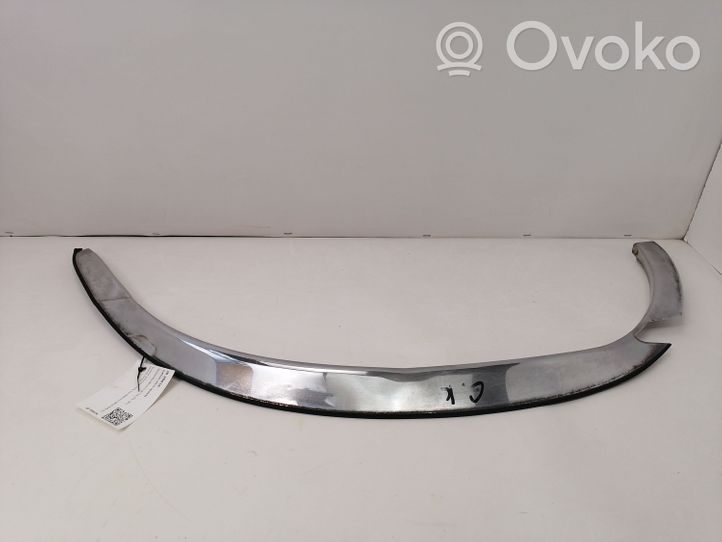 Mercedes-Benz S W116 Rivestimento passaruota posteriore 