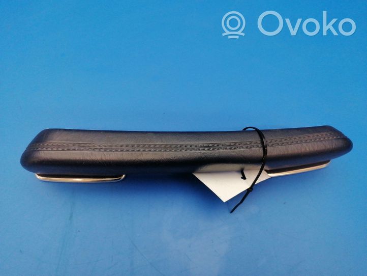 Mercedes-Benz E W123 Rivestimento per maniglia portiera posteriore 1239702001