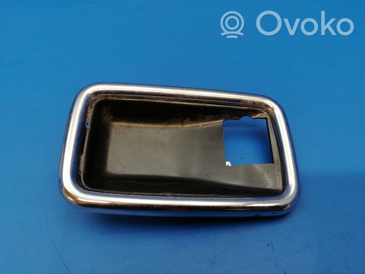 Mercedes-Benz E W123 Copertura per maniglia portiera anteriore 1087660511