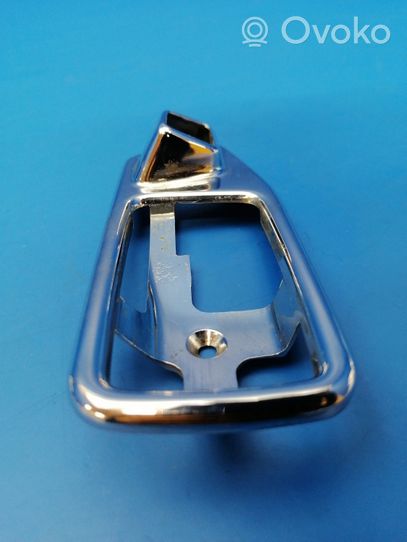 Mercedes-Benz E W123 Rivestimento della maniglia interna per portiera anteriore 1167660211