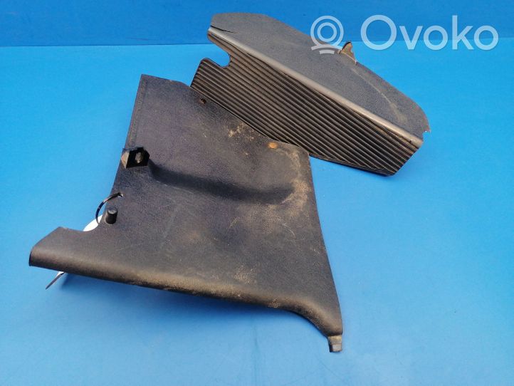 Mercedes-Benz E W123 Rivestimento vano piedi laterale 1239760360