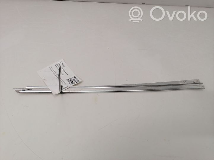 Mercedes-Benz E W123 Rivestimento modanatura del vetro della portiera anteriore CHROME