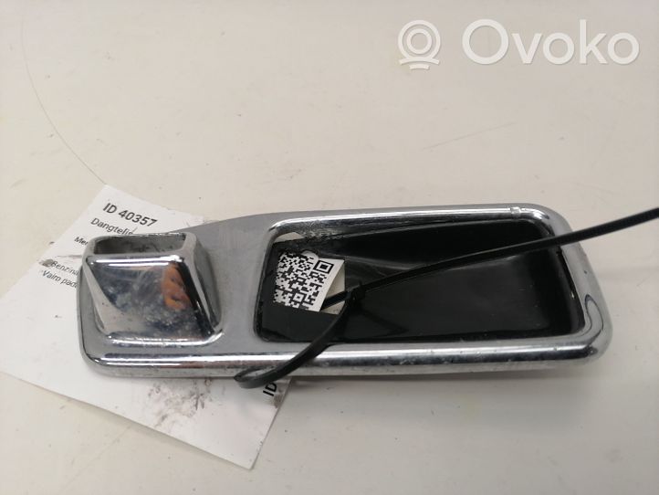 Mercedes-Benz E W123 Copertura per maniglia portiera anteriore 1167660211