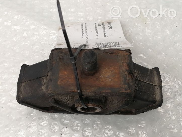 Mercedes-Benz E W123 Supporto della scatola del cambio W1213