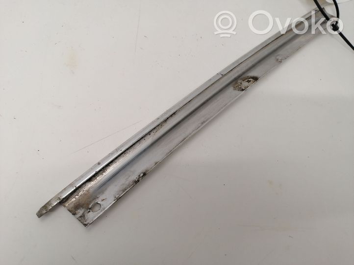 Mercedes-Benz S W116 Rivestimento del cofano motore 