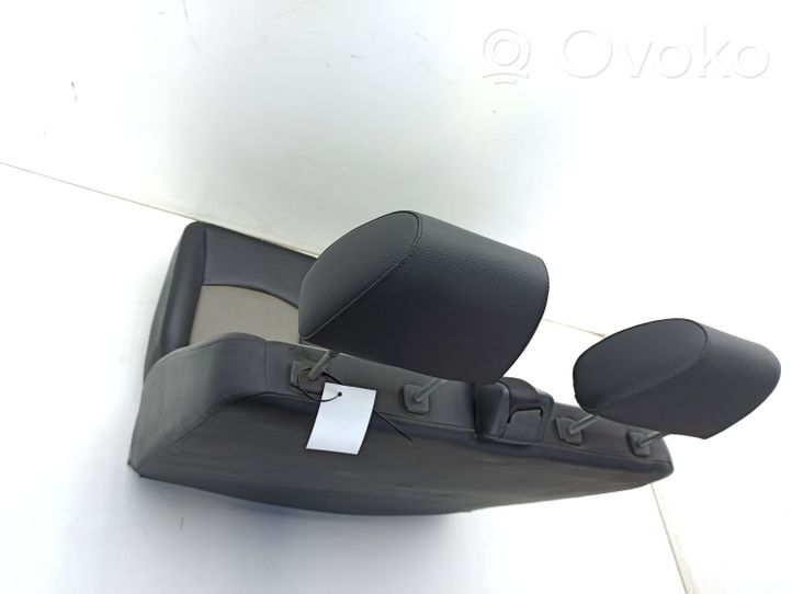 Mercedes-Benz Vito Viano W639 Переднее двухместное сиденье A0009110537