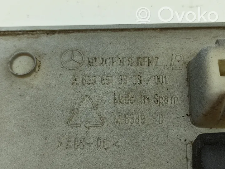 Mercedes-Benz Vito Viano W639 Muu korin osa A6396913308