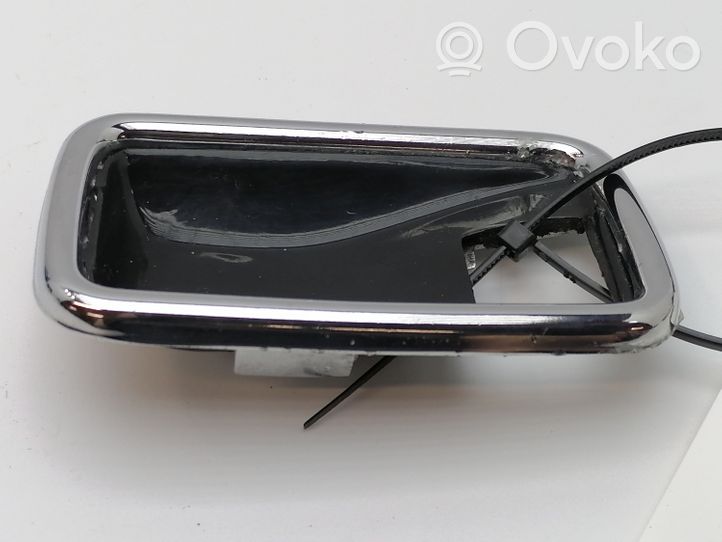 Mercedes-Benz COMPAKT W115 Osłona klamki drzwi przednich 1087660611