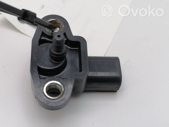 Mercedes-Benz C W203 Luftdrucksensor A0051535028