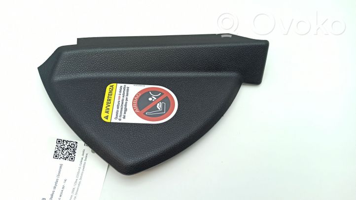 Mercedes-Benz C W204 Rivestimento estremità laterale del cruscotto A2046800278