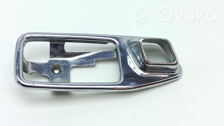 Mercedes-Benz E W123 Copertura per maniglia portiera anteriore 1167660211