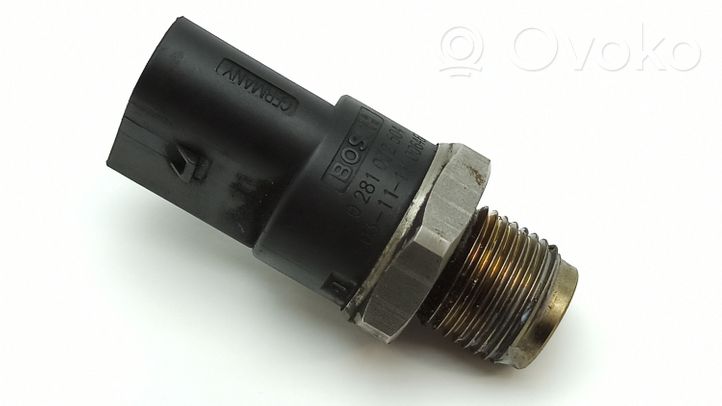 Mercedes-Benz E W211 Sensore di pressione del carburante 0281002504