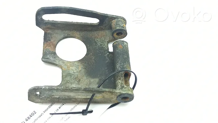 Mercedes-Benz 250 280 C CE W114 Generator/alternator bracket 