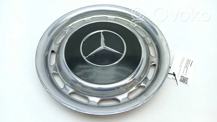 Mercedes-Benz 250 280 C CE W114 R14 wheel hub/cap/trim 