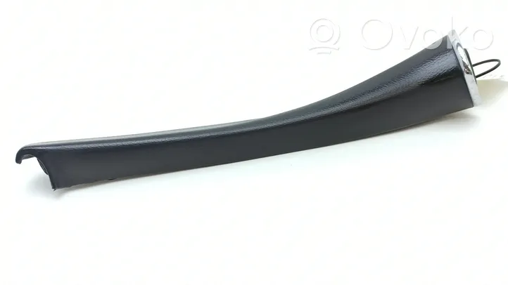 Mercedes-Benz S W116 Front door glass trim molding 