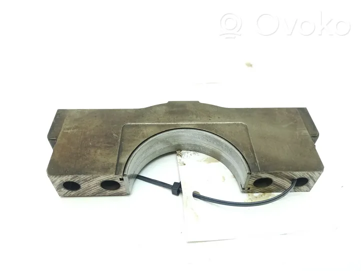 Cadillac SRX Supporto dell’albero motore 2260603