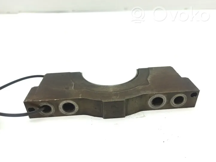 Cadillac SRX Supporto dell’albero motore 2260603