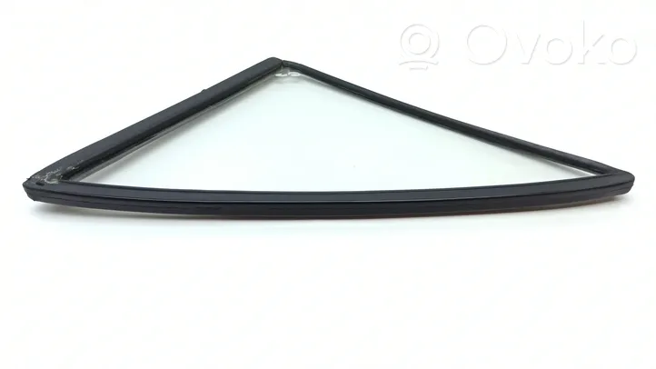 Mercedes-Benz COMPAKT W115 Rear vent window glass 1157350224