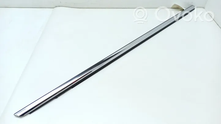 Lexus LS 430 Front door glass trim molding 