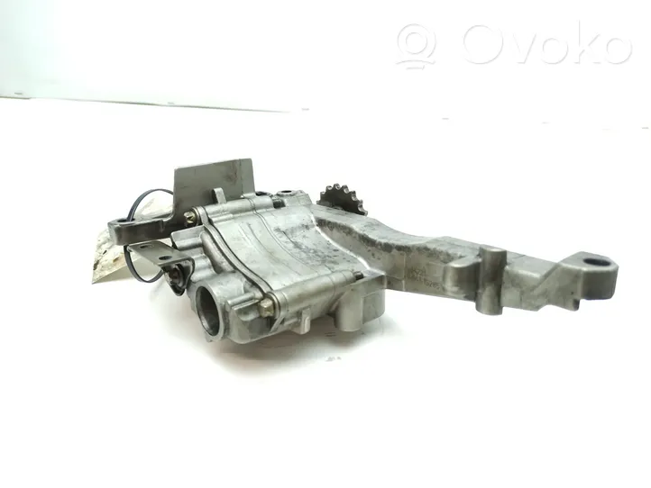 Mercedes-Benz ML W164 Pompe à huile A6421810847