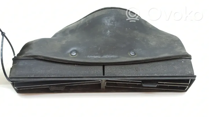 Mercedes-Benz 280 450 W116 Griglia di ventilazione centrale cruscotto 1168310142