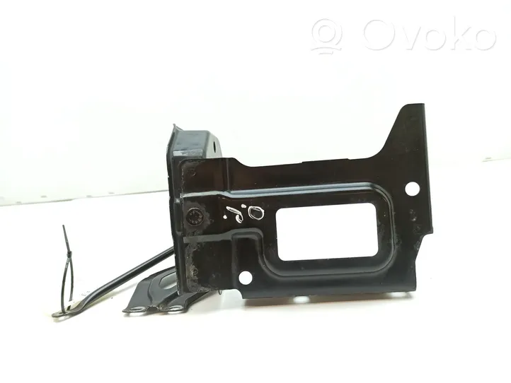 BMW Z4 E85 E86 Headlight/headlamp mounting bracket 74606G0091