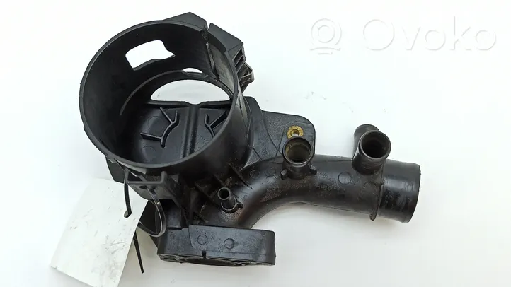 Mercedes-Benz E W212 Support de montage de filtre à carburant A6512003700