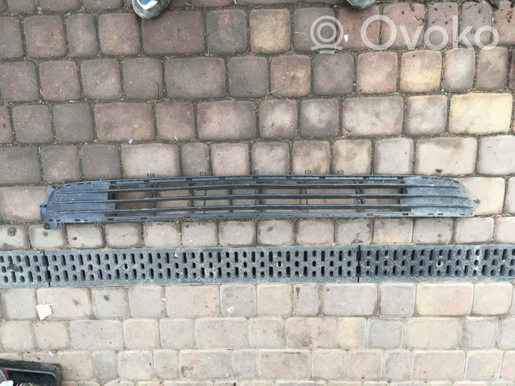 Opel Combo C Front bumper lower grill 09116132