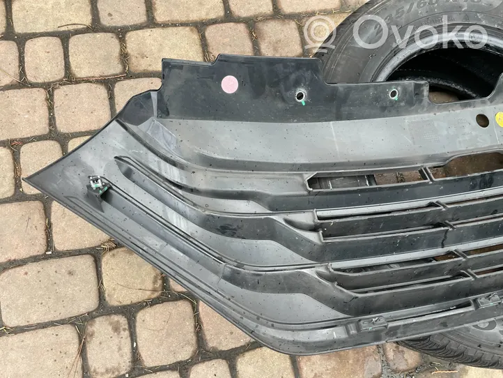 Iveco Daily 6th gen Atrapa chłodnicy / Grill 5802799786KZ