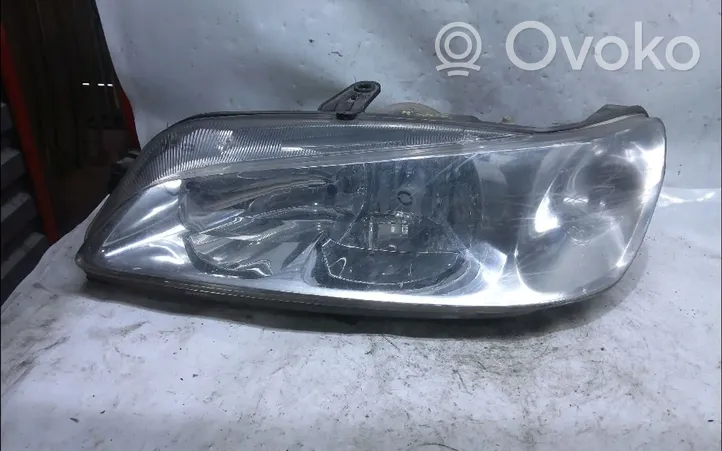 Peugeot 306 Lampa przednia 6204V7