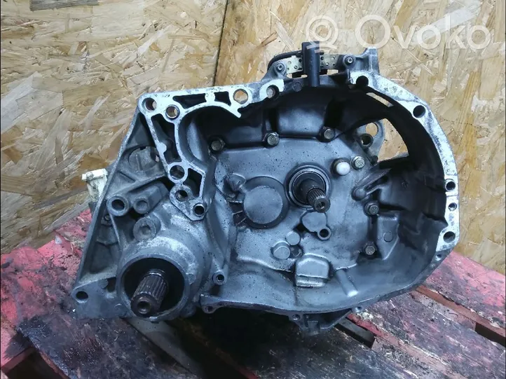 Renault Clio I Boîte de vitesses manuelle à 5 vitesses 7701677351