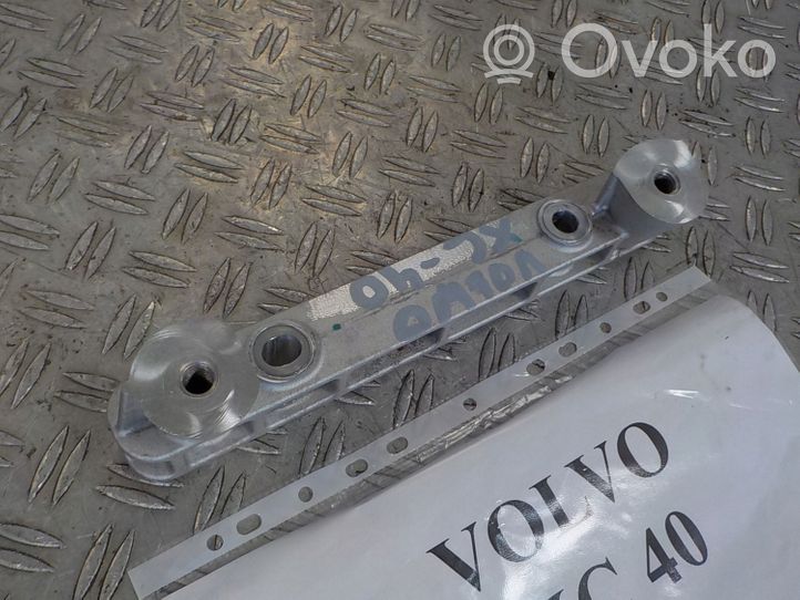Volvo XC40 Supporto di montaggio del motore (usato) 