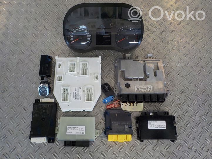 Mercedes-Benz Sprinter W907 W910 Kit centralina motore ECU e serratura A6549009400