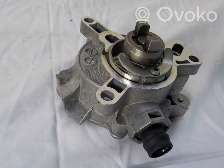 Volvo S90, V90 Pompe à vide 31316688