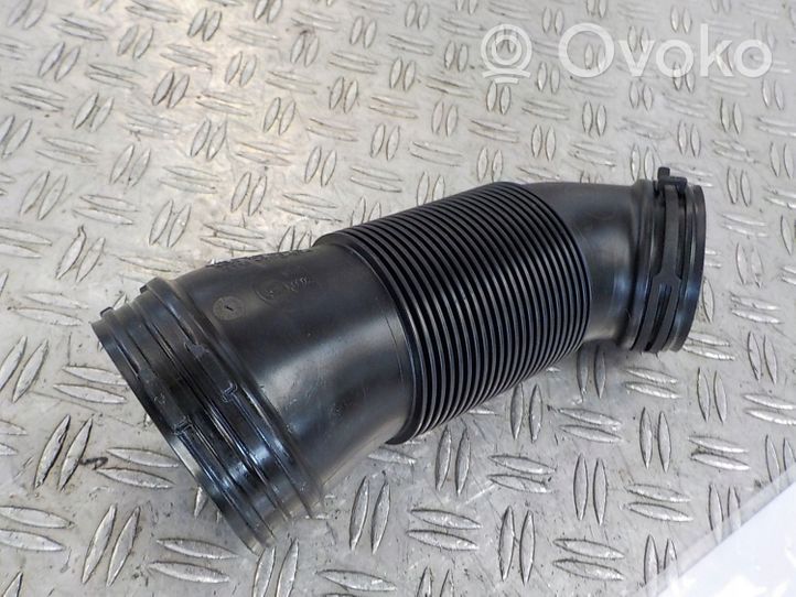 Skoda Karoq Część rury dolotu powietrza 5Q0129684C