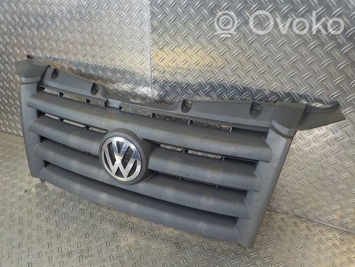 Volkswagen Crafter Grille calandre supérieure de pare-chocs avant 2E0853653