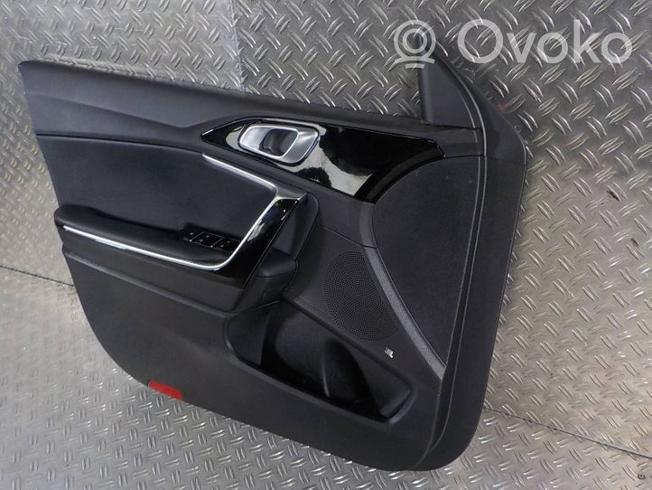 KIA Ceed Apmušimas slankiojančių durų (obšifke) 82370-J7000