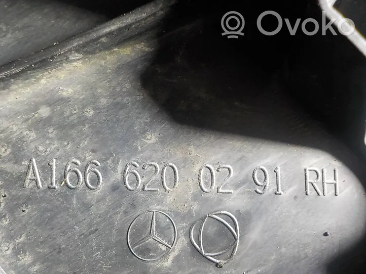 Mercedes-Benz ML AMG W166 Support de montage de pare-chocs avant A1666200291