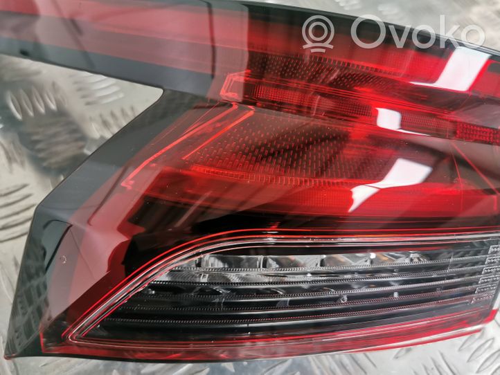 Nissan Qashqai J12 Lampa tylna 