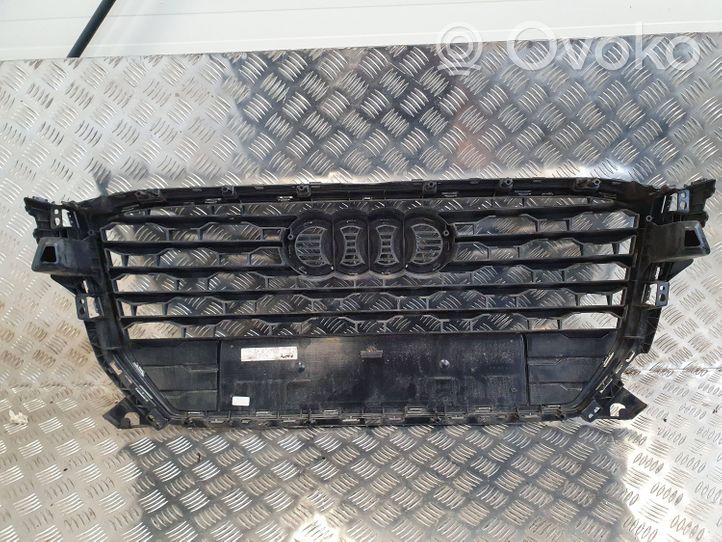 Audi Q2 - Maskownica / Grill / Atrapa górna chłodnicy 81A853651