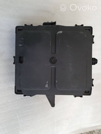 Renault Captur II Module confort 284B10364R