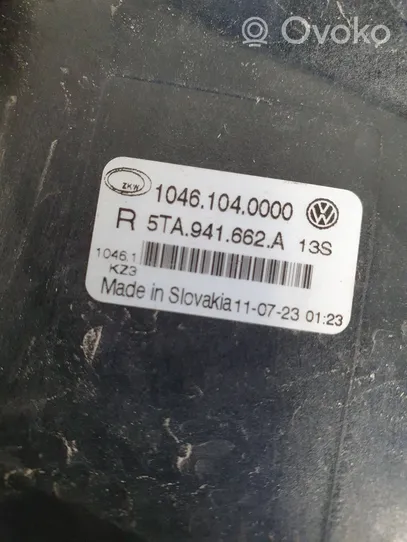 Volkswagen Touran III Feu antibrouillard avant 5TA941662A