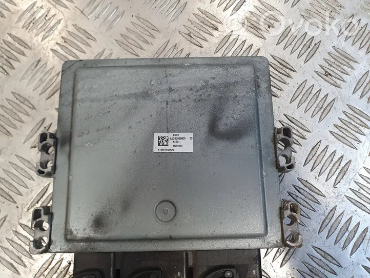 Dacia Duster Engine control unit/module 237106968R