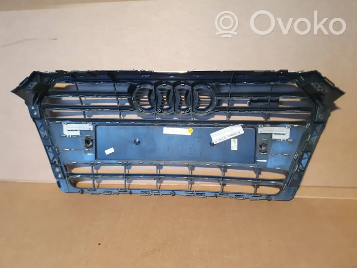 Audi A4 S4 B9 Kühlergrill 8W0853651AB