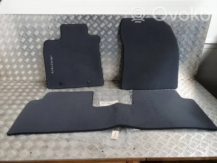 Toyota Avensis T250 Set di tappetini per auto PZ410-T035F-BA